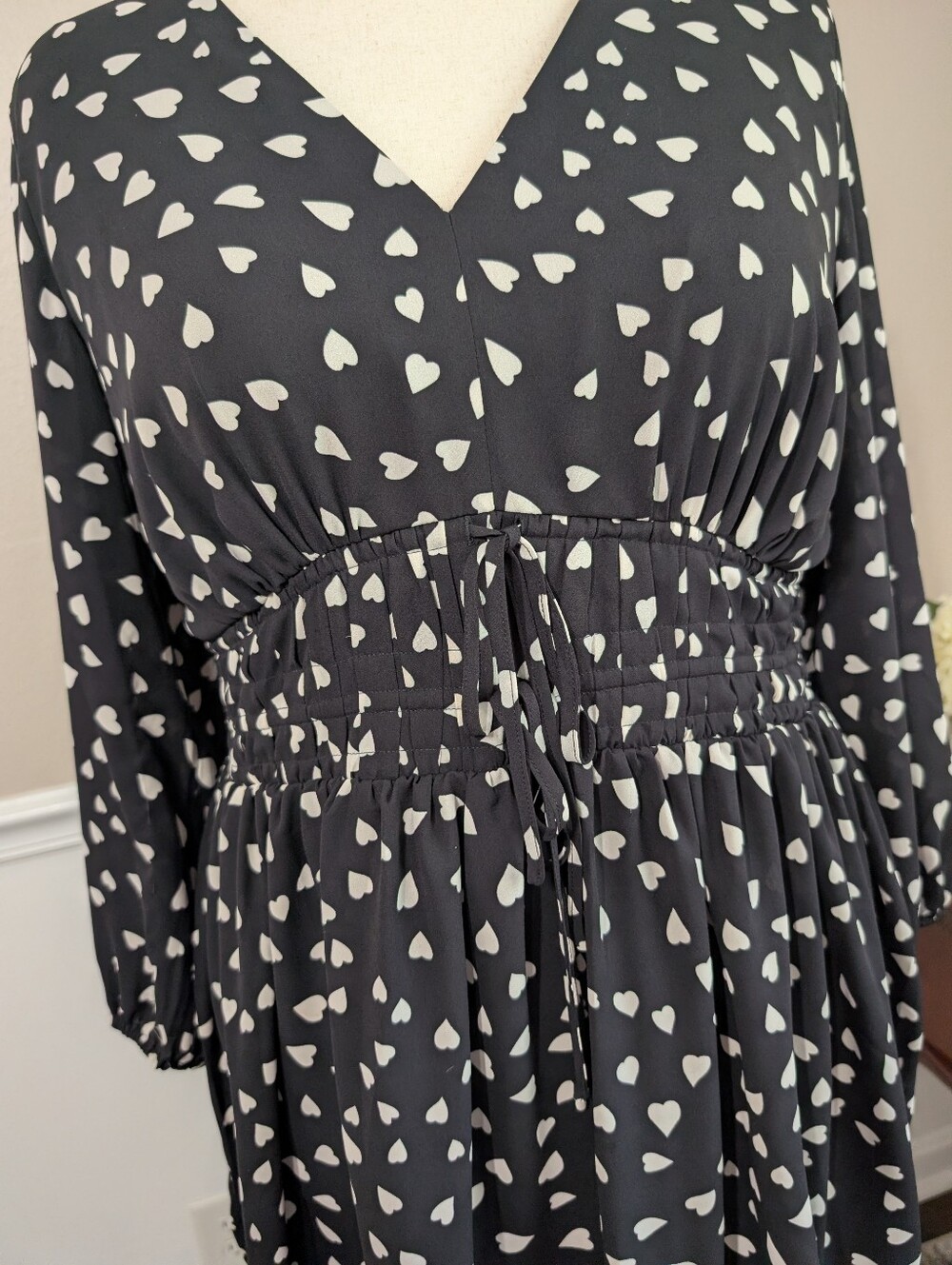 Loft Black And White Heart Dress With Tie Waist, Size 16 Petite - Picture 4 of 8
